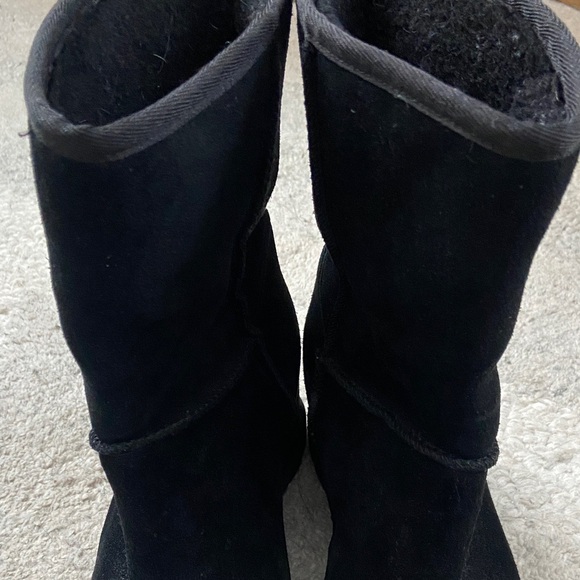 Ugg Classic Femme Short Wedge Boot - Picture 4 of 11